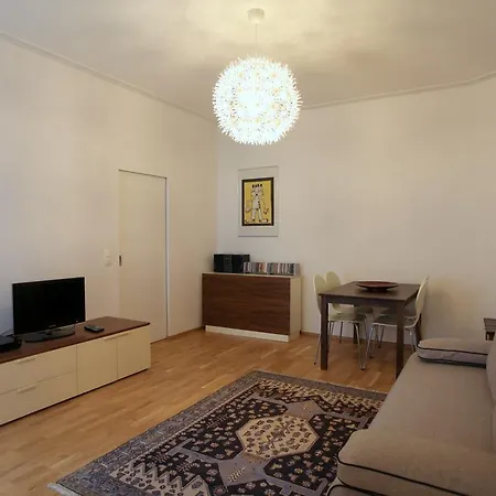 Moderne Stadtwohnung Mit Balkon Vienna Room photo